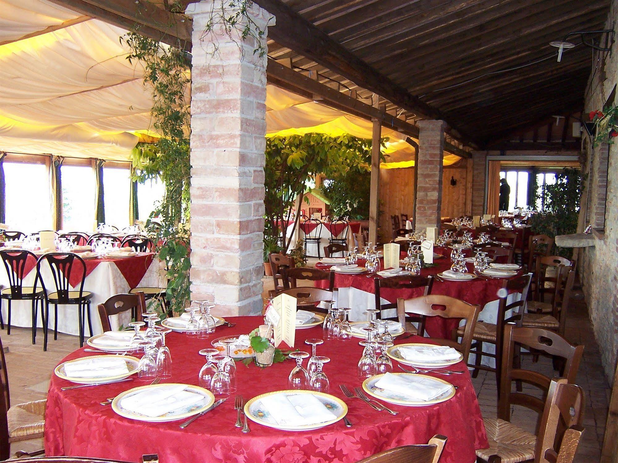 Agriturismo La Casella San Terenziano Εξωτερικό φωτογραφία